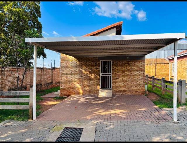 3 BEDROOM PROPERTY TO RENT IN COSMO CITY